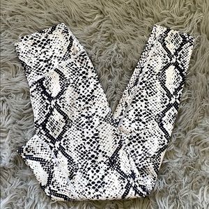 Balance Athletica Ascend Leggings 2.0 - Python (Like New)